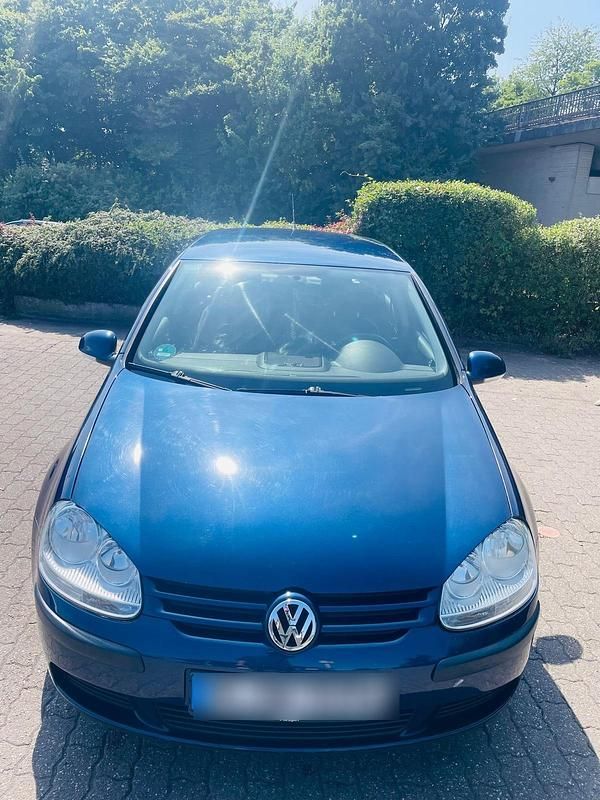Blau Gebraucht 2005 VW Golf V Kleinwagen | 4.200 € (Fairer Preis) - Bild 1/4