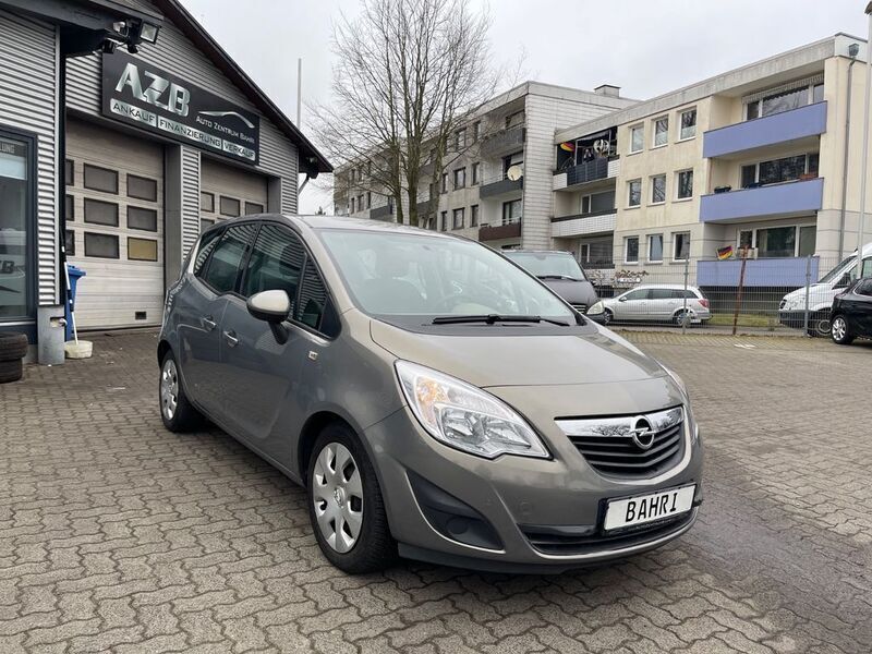 Braun Gebraucht 2010 Opel Meriva Edition Van / Kleinbus | 6.499 € (Teuer) - Bild 1/4
