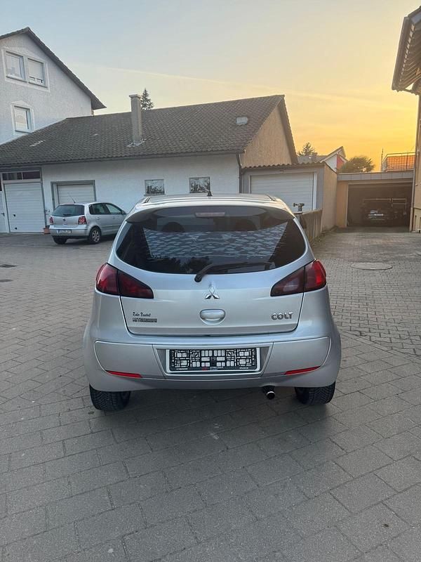 Gebraucht Mitsubishi Colt 95 PS (69 kW) 2007 Silber Kleinwagen