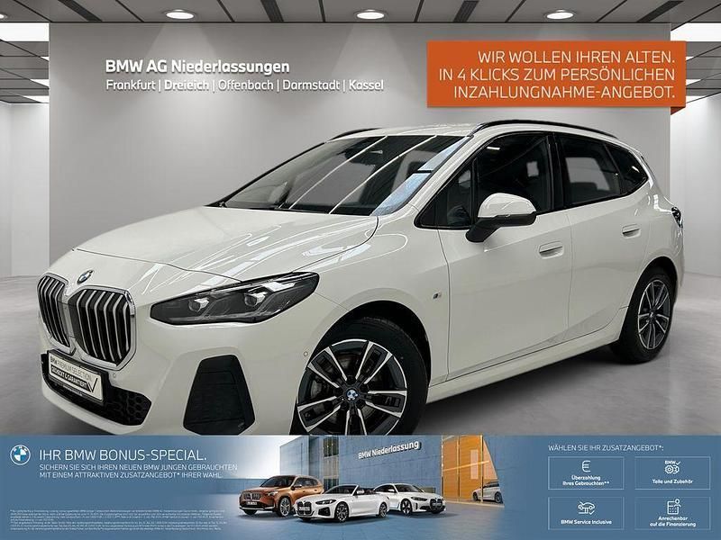 Weiß Gebraucht 2024 BMW 218 Active Tourer Comfort Edition Van / Kleinbus | 31.930 € (Fairer Preis) - Bild 1/3