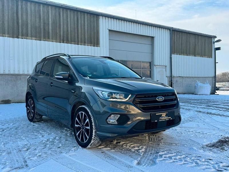Gebraucht Ford Kuga ST-Line 150 PS (110 kW) 2017 Grau SUV