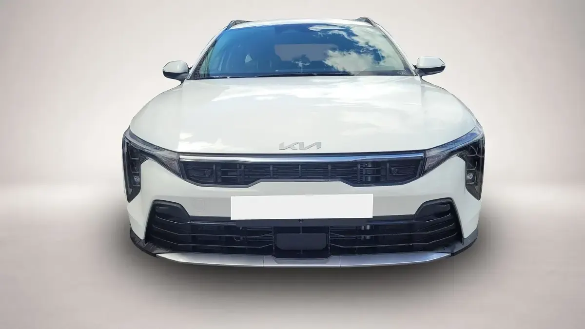 Neu Kia K4 150 PS (110 kW) 2026 Weiß Kombi