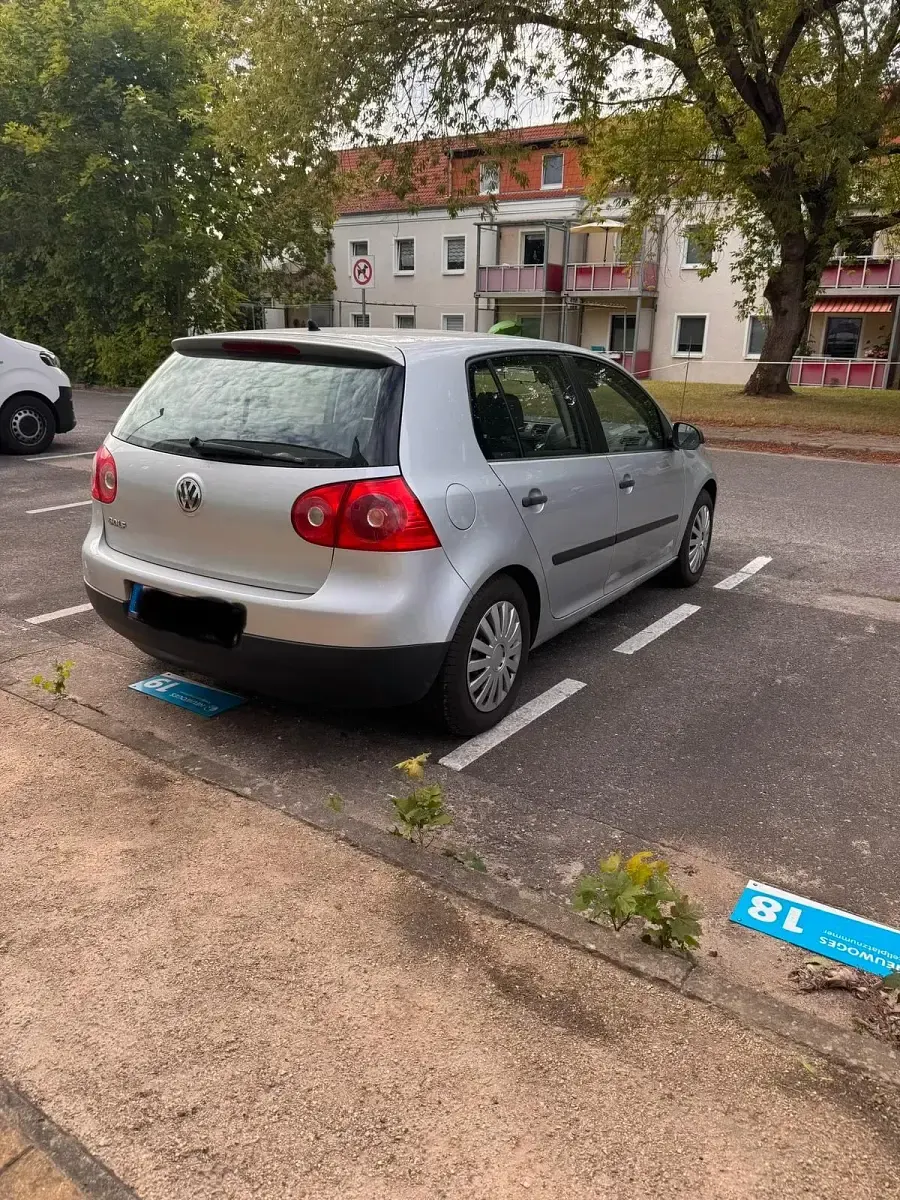 Gebraucht VW Golf VI 80 PS (58 kW) 2008 Silber Kleinwagen