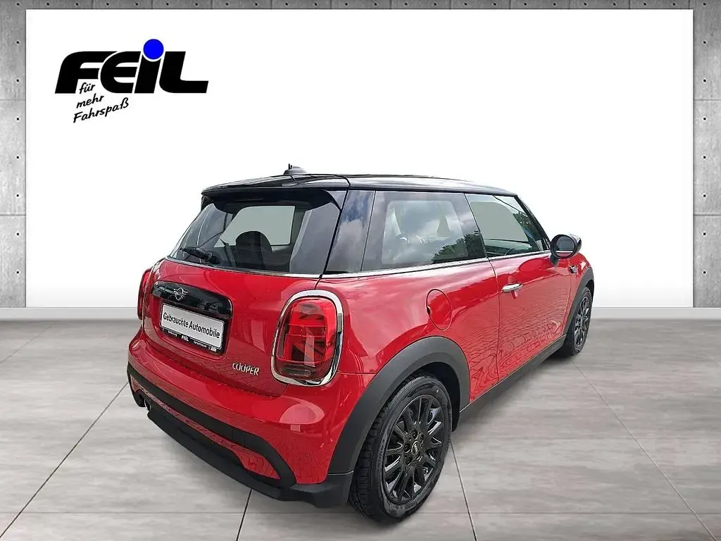 Gebraucht Mini Cooper 136 PS (100 kW) 2023 Chili red Kleinwagen