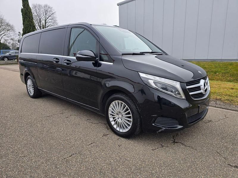 Gebraucht Mercedes V250 190 PS (139 kW) 2018 Schwarz Van / Kleinbus