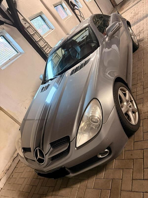 Second-hand Mercedes SLK200 185 CP (136 kW) 2009 Gri Cabrio
