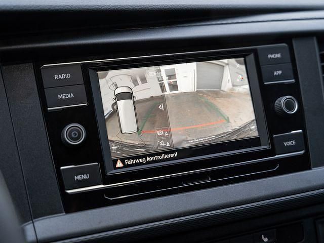 Gebraucht VW Transporter 110 PS (80 kW) 2024 Weiß Van