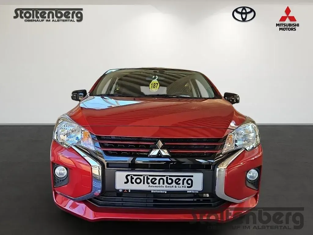 Gebraucht Mitsubishi Space Star Select+ 71 PS (52 kW) 2024 Amarena rot/piano schwarz (m) Kleinwagen