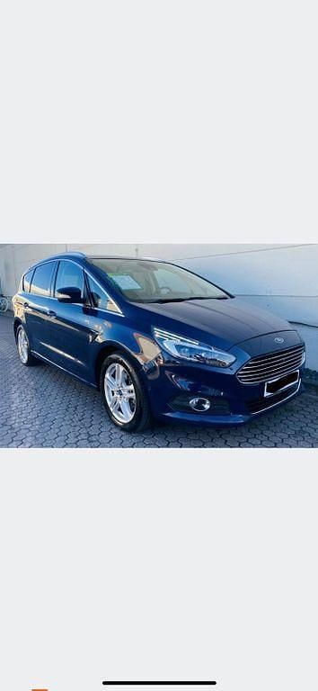 Gebraucht Ford S-MAX Titanium 179 PS (131 kW) 2016 Blau Van / Kleinbus