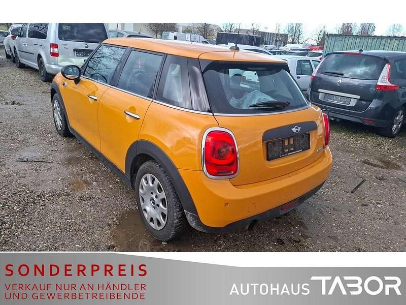 Usado Mini ONE 102 HP (75 kW) 2015 Laranja Citadino