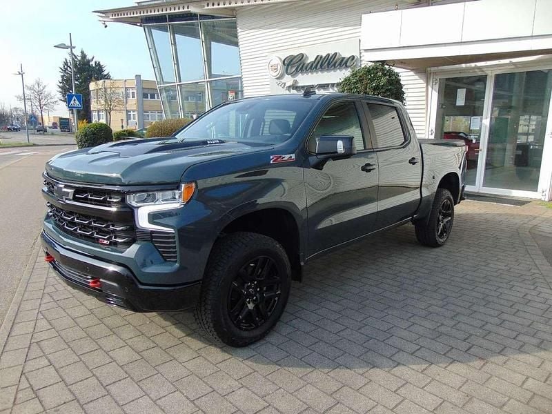 Neu Chevrolet Silverado 426 PS (313 kW) 2026 Gray SUV