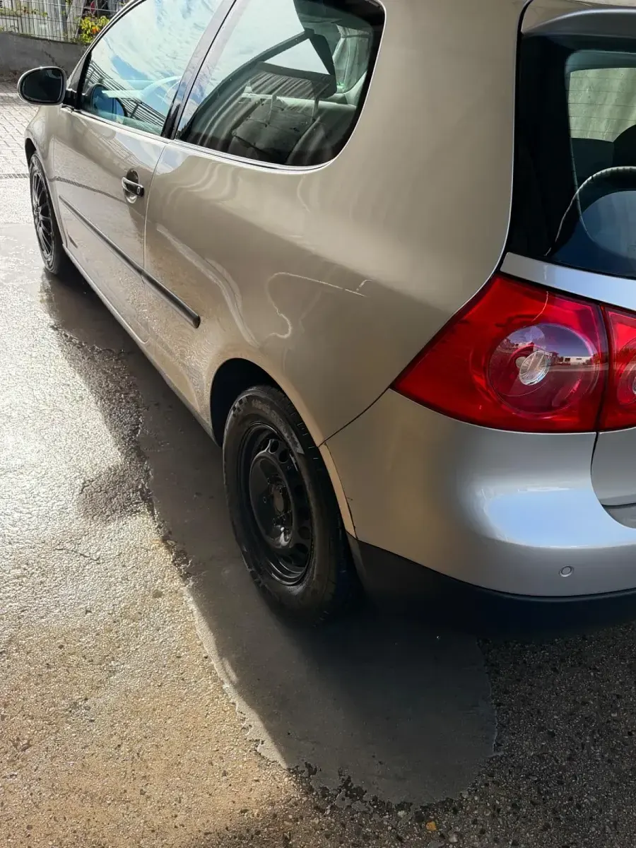 Gebraucht VW Golf V 102 PS (75 kW) 2004 Beige Kleinwagen
