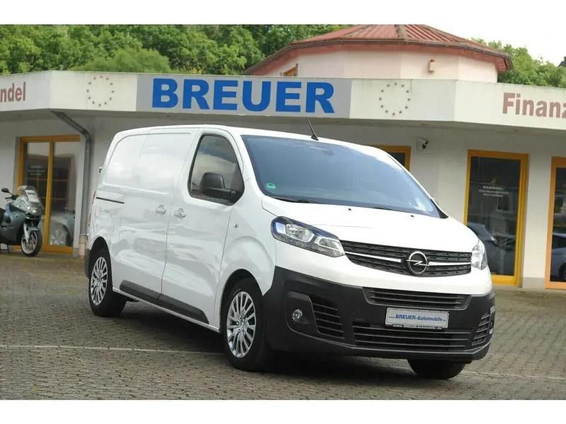 Weiß Gebraucht 2021 Opel Vivaro Van | 16.898 € (Fairer Preis) - Bild 1/4