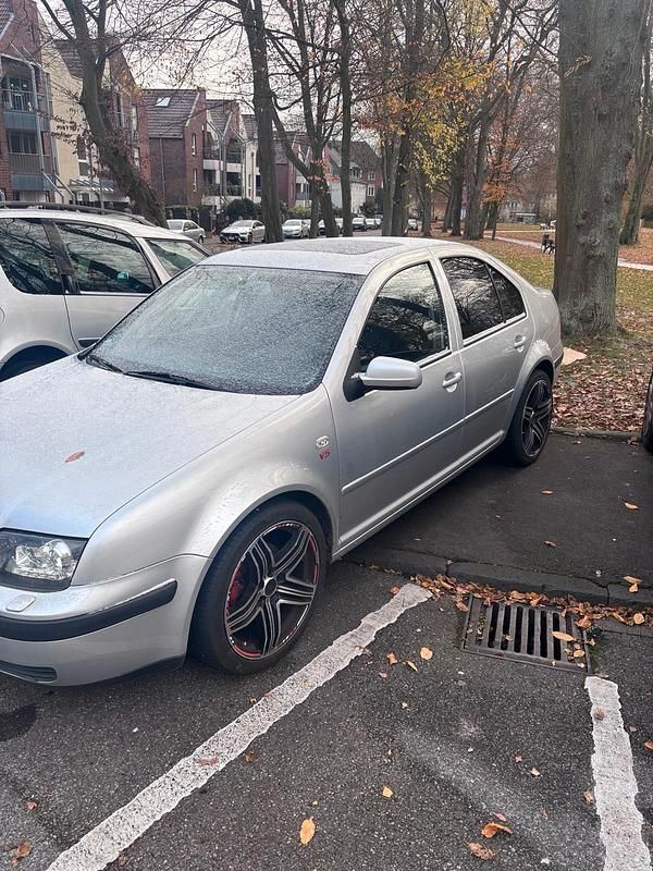 Gebraucht VW Bora 150 PS (110 kW) 2000 Silber Limousine