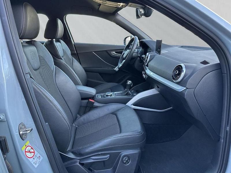 Gebraucht Audi Q2 Advanced Plus 150 PS (110 kW) 2023 Pfeilgrau perleffekt SUV