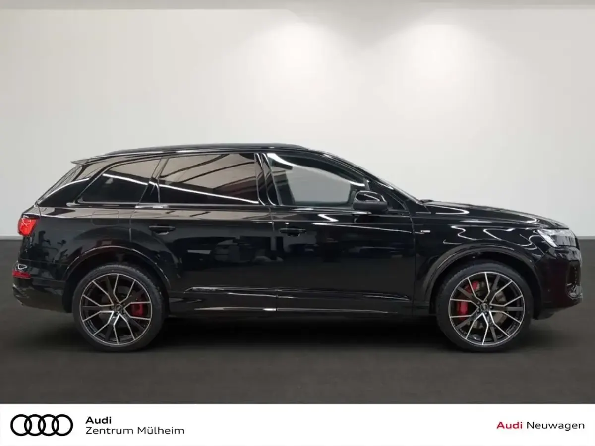 Gebraucht Audi Q7 S-Line 394 PS (289 kW) 2025 Mythosschwarz metallic SUV