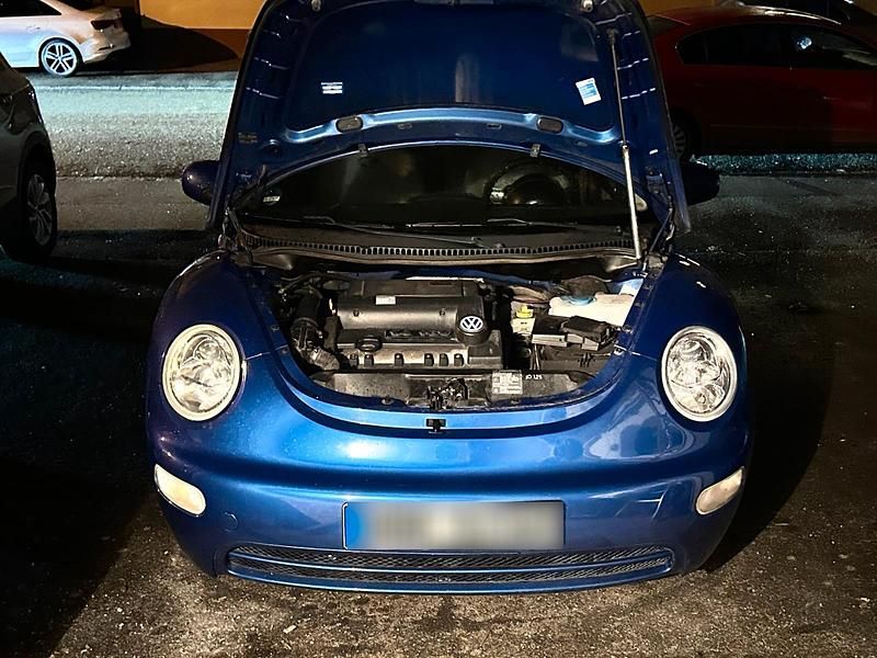 Gebraucht VW New Beetle 75 PS (55 kW) 2002 Blau Kleinwagen