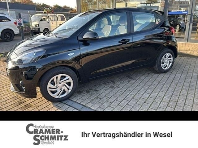 Schwarz Gebraucht 2024 Hyundai i10 Select Kleinwagen | 16.490 € (Fairer Preis) - Bild 1/4