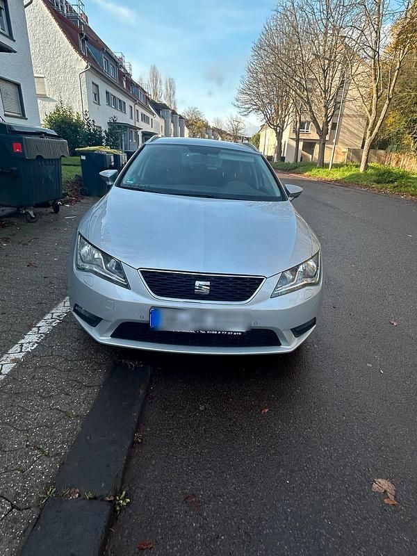 Silber Gebraucht 2016 Seat Leon ST 4Drive Kombi | 8.500 € (Superpreis) - Bild 1/4