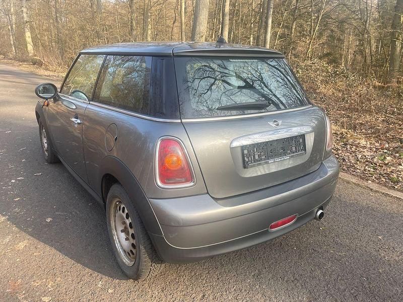 Gebraucht Mini ONE 95 PS (69 kW) 2010 Grau Kleinwagen