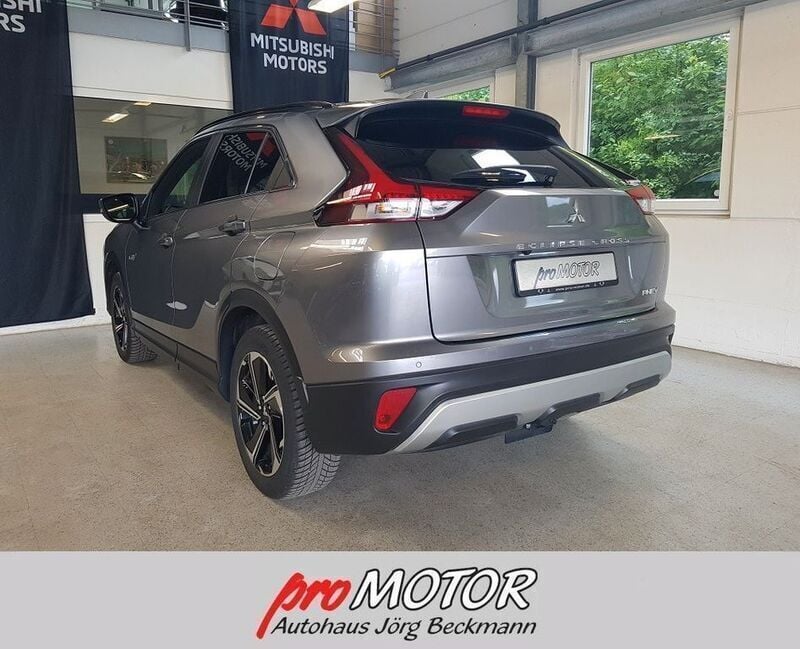 Gebraucht Mitsubishi Eclipse Cross Plus 188 PS (138 kW) 2022 Grau SUV