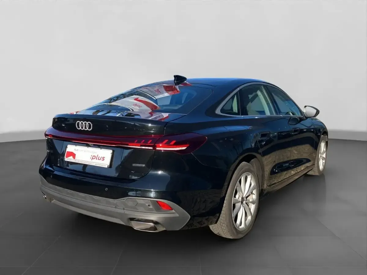 Second-hand Audi A5 204 CP (150 kW) 2025 Negru Berlinǎ