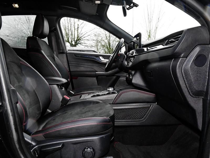 Gebraucht Ford Kuga ST-Line X 152 PS (111 kW) 2022 Schwarz SUV