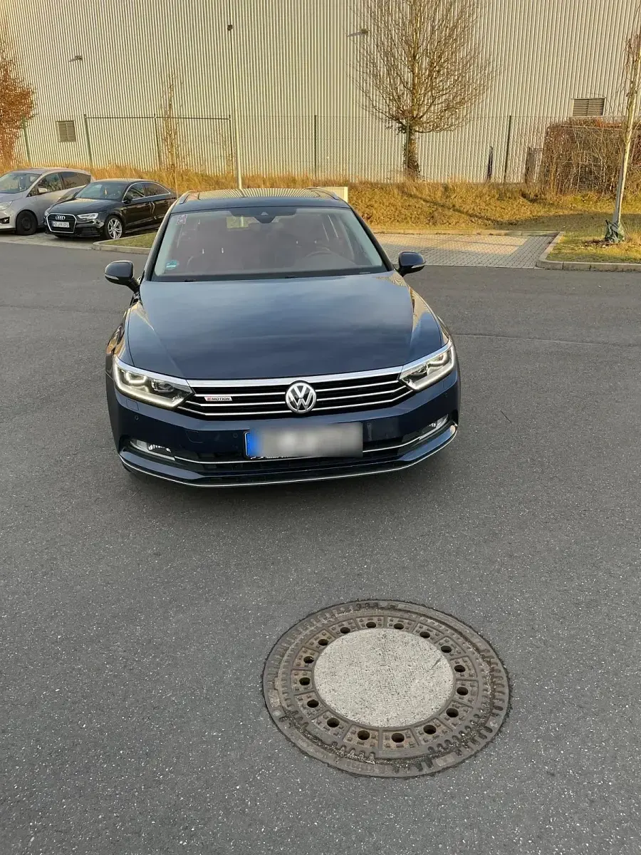 Gebraucht VW Passat 236 PS (173 kW) 2015 Blau Kombi