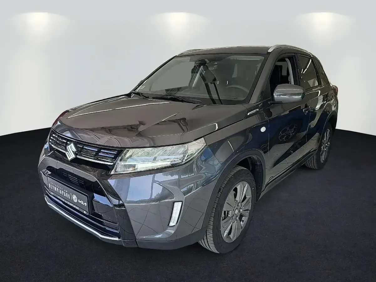Gebraucht Suzuki Vitara Comfort 110 PS (80 kW) 2025 Grau SUV