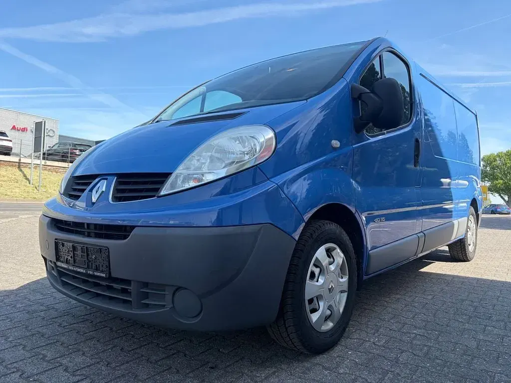 Gebraucht Renault Trafic 114 PS (83 kW) 2013 Blau Van / Kleinbus