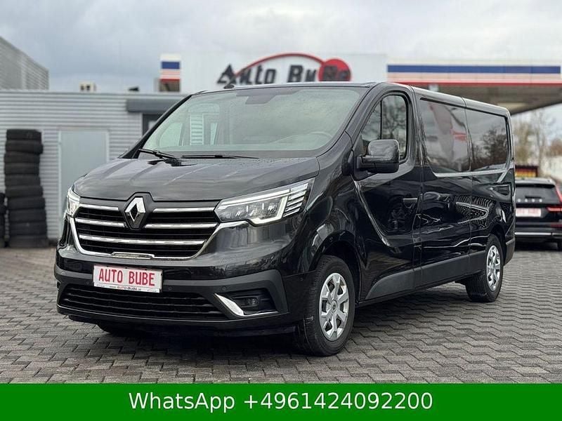 Schwarz Gebraucht 2023 Renault Trafic Van / Kleinbus | 22.900 € - Bild 1/4