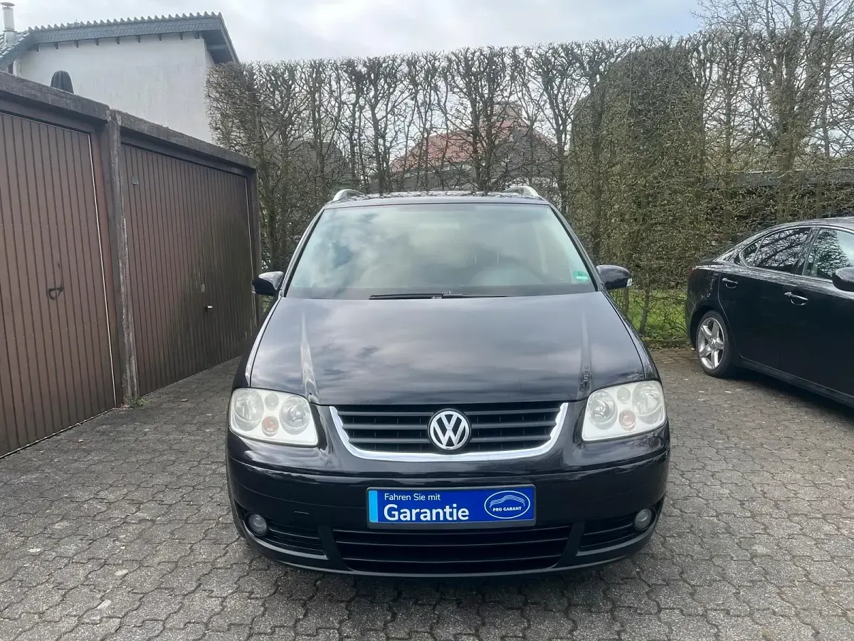 Gebraucht VW Touran Highline 140 PS (102 kW) 2004 Schwarz Van / Kleinbus