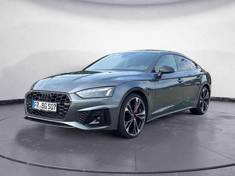 Grau Gebraucht 2023 Audi A5 Sportback S-Line Limousine | 39.500 € (Guter Preis) - Bild 1/4
