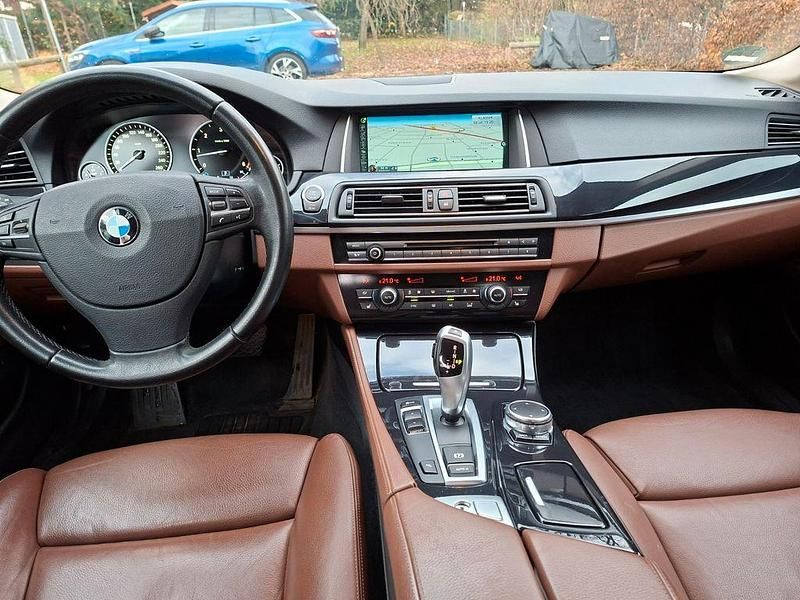 Schwarz Gebraucht 2013 BMW 530 Performance Limousine | 15.990 € (Guter Preis) - Bild 1/3