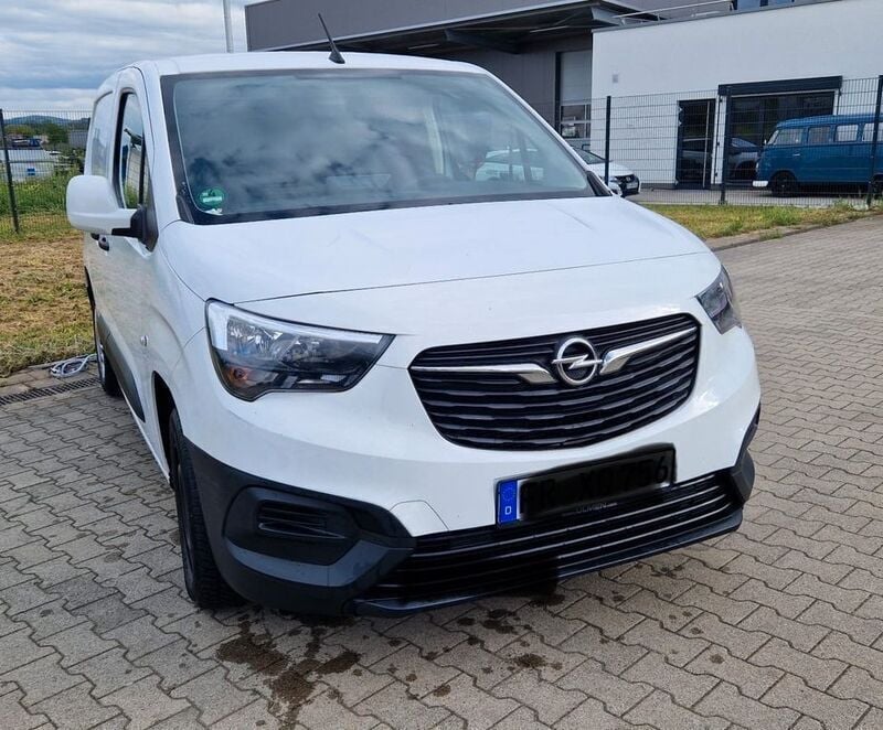 Weiß Gebraucht 2019 Opel Combo Van / Kleinbus | 11.100 € (Superpreis) - Bild 1/4