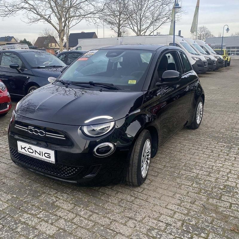 Schwarz Gebraucht 2022 Fiat 500e Action Kleinwagen | 12.990 € (Superpreis) - Bild 1/4
