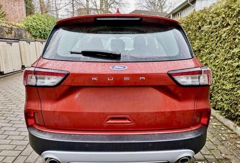 Orange Gebraucht 2020 Ford Kuga Cool & Connect SUV | 18.490 € (Superpreis) - Bild 1/4