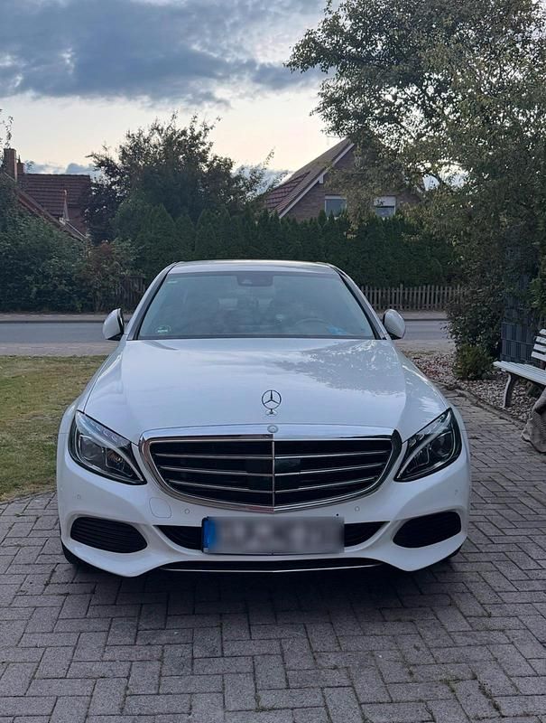 Gebraucht Mercedes C220 Exclusive 170 PS (125 kW) 2016 Weiß Limousine