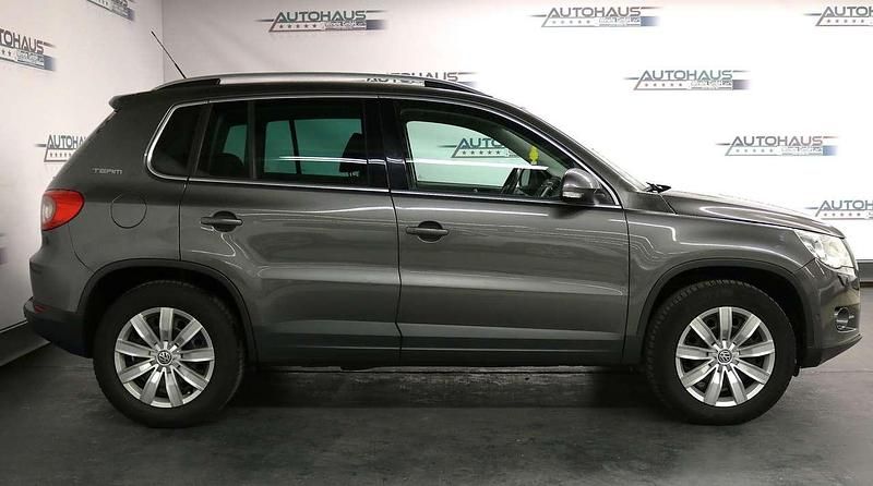 Gebraucht VW Tiguan Team 170 PS (125 kW) 2011 Pepper grey SUV