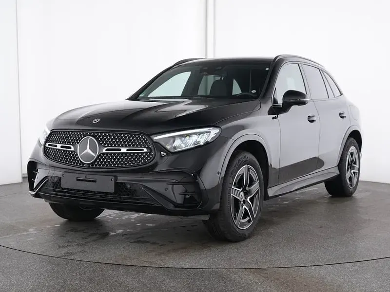 Gebraucht Mercedes GLC300 AMG 204 PS (150 kW) 2026 Schwarz SUV
