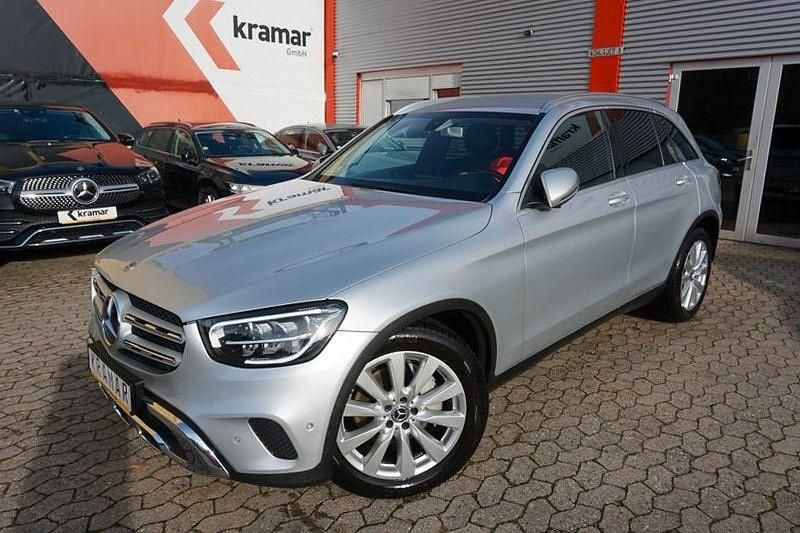 Iridium Gebraucht 2020 Mercedes GLC220 SUV | 22.990 € (Fairer Preis) - Bild 1/4