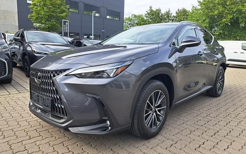 Grau Gebraucht 2022 Lexus NX450h+ E-FOUR SUV | 45.490 € (Fairer Preis) - Bild 1/4