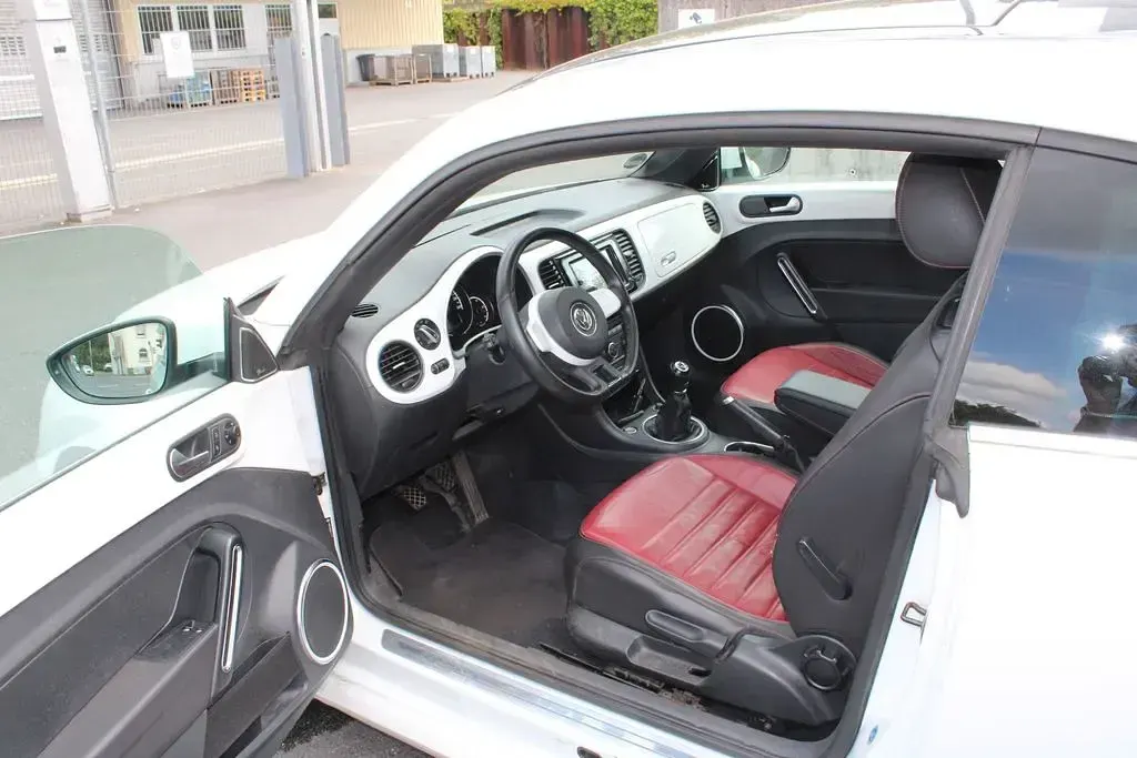 Gebraucht VW Beetle Design 160 PS (117 kW) 2014 Pure white Kleinwagen