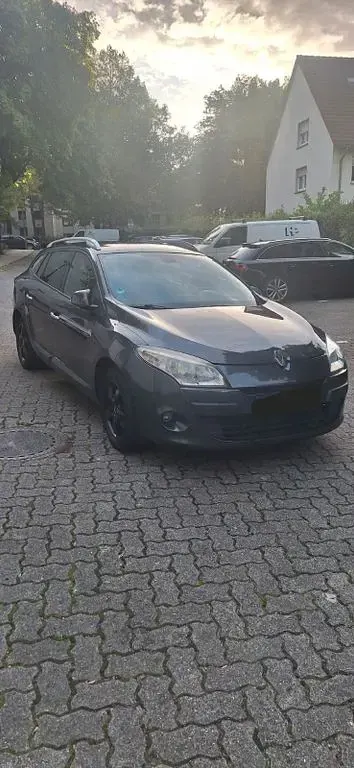 Używany Renault Mégane Dynamique 131 KM (96 kW) 2009 Czarny Sedan/Limuzyna