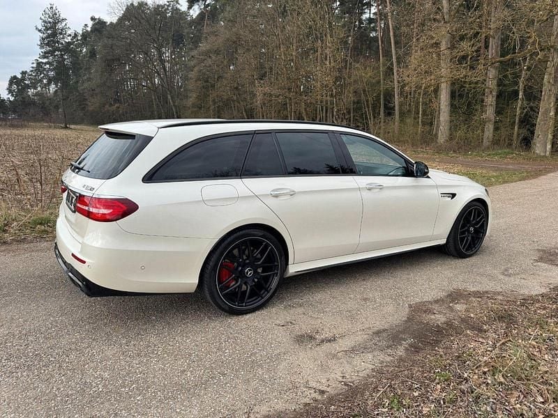 Gebraucht Mercedes E63S AMG 612 PS (450 kW) 2019 Weiß Kombi