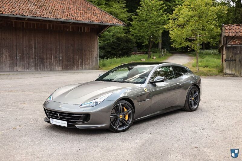Grau Gebraucht 2017 Ferrari GTC4Lusso Limousine | 184.950 € - Bild 1/4