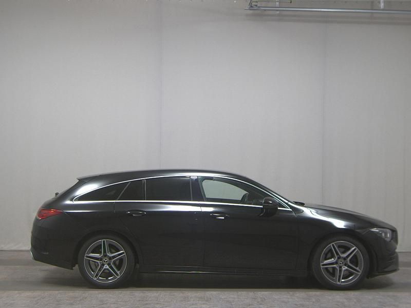 Schwarz Gebraucht 2021 Mercedes CLA220 Shooting Brake AMG line Kombi | 21.980 € (Guter Preis) - Bild 1/4