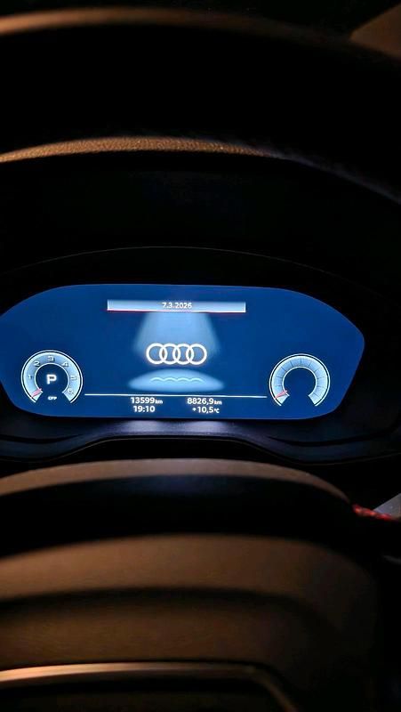 Gebraucht Audi Q5 Advanced Plus 163 PS (119 kW) 2024 Grün SUV