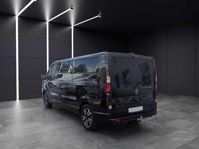 Neu Renault Trafic 150 PS (110 kW) 2025 Tenebroschwarz metallic Van / Kleinbus