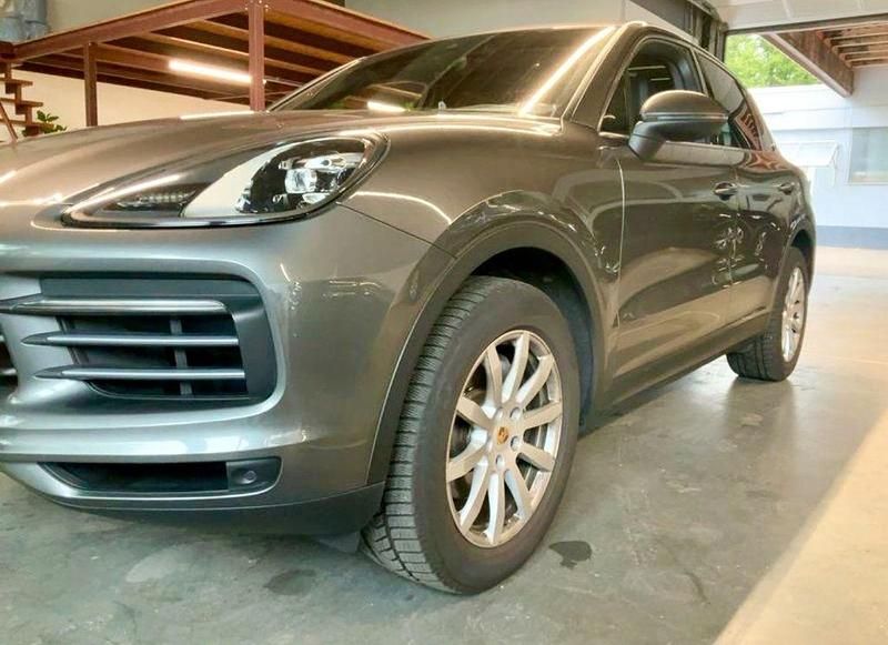 Gebraucht Porsche Cayenne 340 PS (250 kW) 2019 Quarzitgrau SUV
